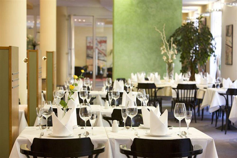 Intercityhotel Rostock Ngoại thất bức ảnh